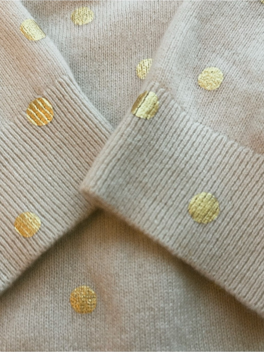 100% Cashmere Garnet Hill Cream Puff & Gold Dust Side Button Sweater M - Picture 9 of 10